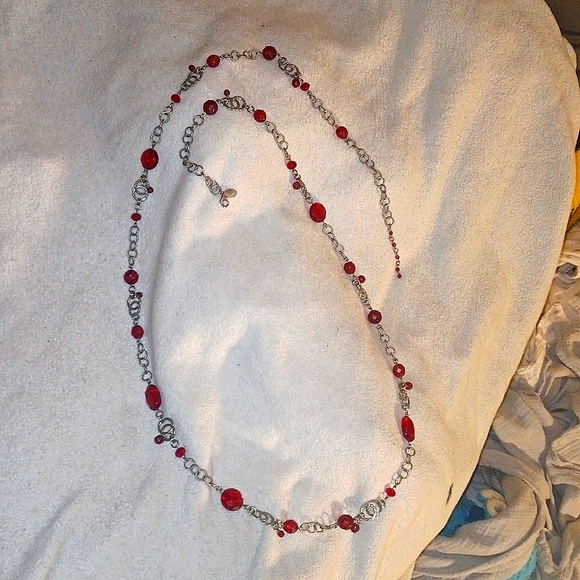 White House Black Market- EUC-RED&SILVER.CIRCLES-XTRA.LONG- NECKLACE - Picture 9 of 11